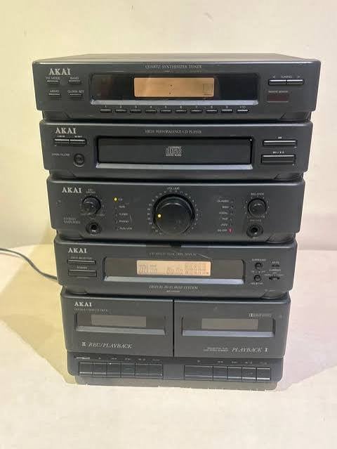 AKAI stereo set met speakers, Ophalen, Zo goed als nieuw, Speakers, Akai