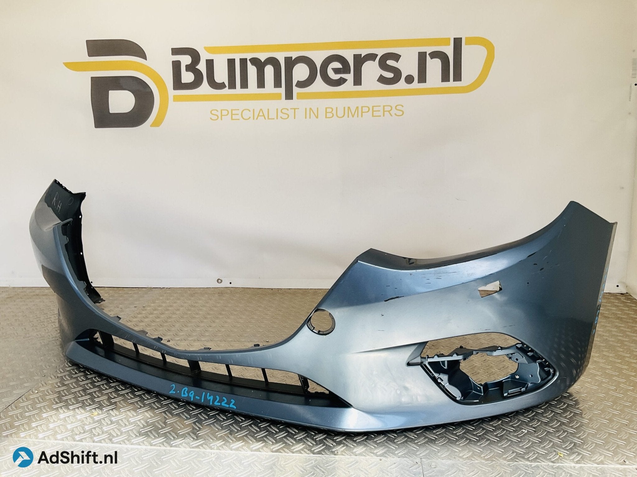 Bumper Mazda 3 2013-2018 kls BHN1-50031 Voorbumper 2-B9-1422, Bumper