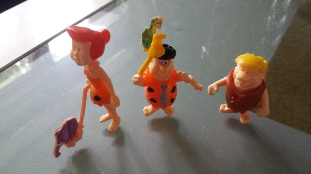 Flintstones incl Dino en Betty Rubble uit verrassingseieren, Ophalen of Verzenden, Zo goed als nieuw, Hardplasticfiguren