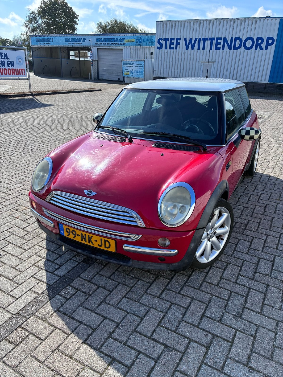 Mini 1.6 16V Cooper Checkmate red chilli pepper **koopje**, Voorwielaandrijving, 4 cilinders, 4 stoelen, Origineel Nederlands