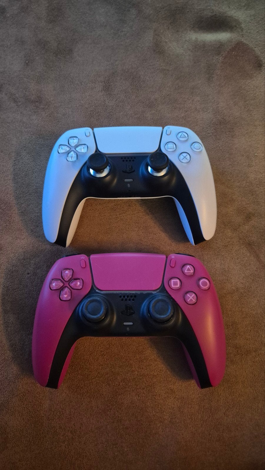 2 Playstation 5 DualSense Controllers rood wit, Spelcomputers en Games, Spelcomputers | Sony PlayStation Consoles | Accessoires