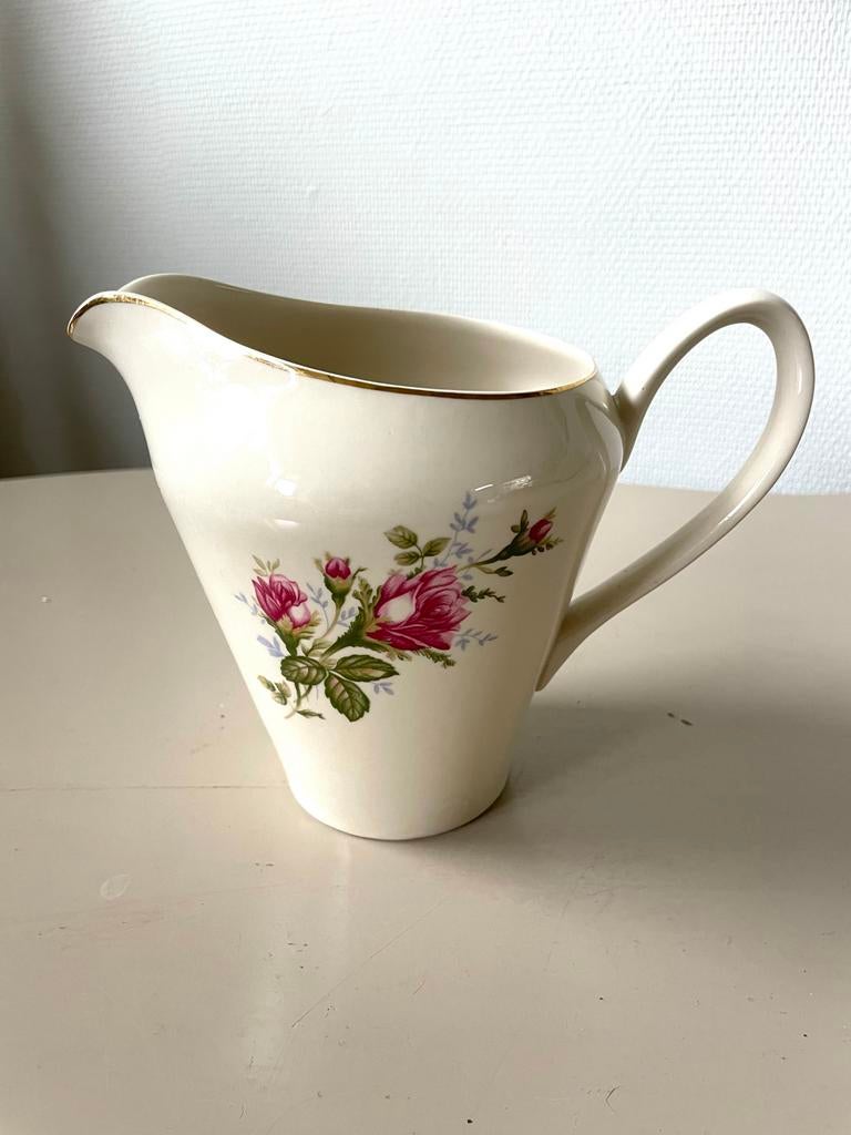 Vintage melkkan met rozenmotief - Made in Poland, Antiek en Kunst, Antiek | Servies los, Ophalen of Verzenden