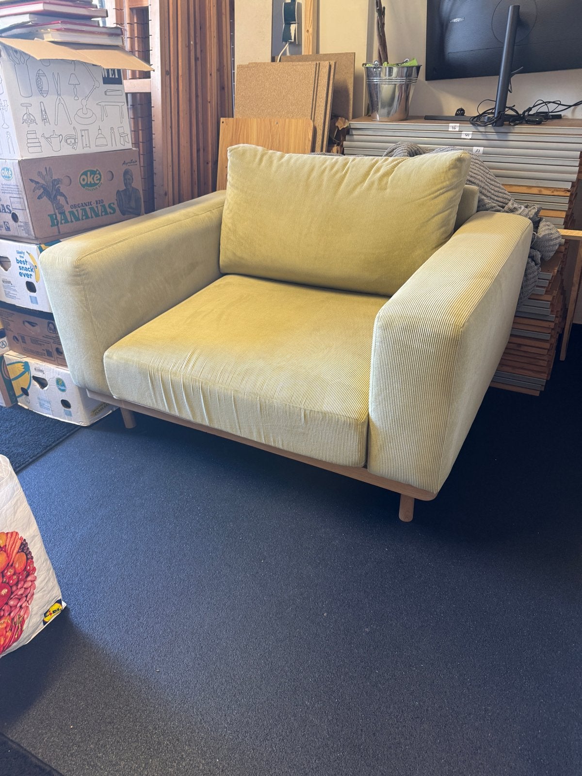 Bodilson Sorento Love Seat 1.5-zits - Houten Poten, Huis en Inrichting, Ophalen, Gebruikt, Eenpersoons, 75 tot 100 cm