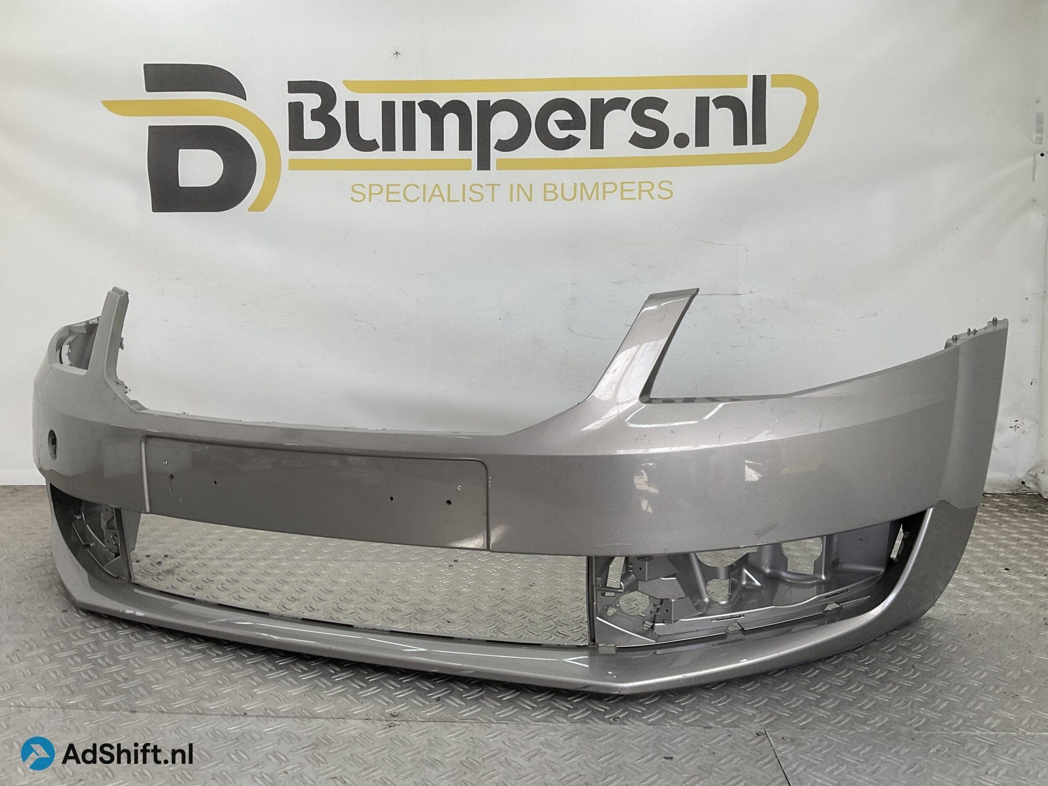 Bumper Skoda Octavia III MK3 5E 5E0807221 Voorbumper H4-2094, Auto-onderdelen, Bumper