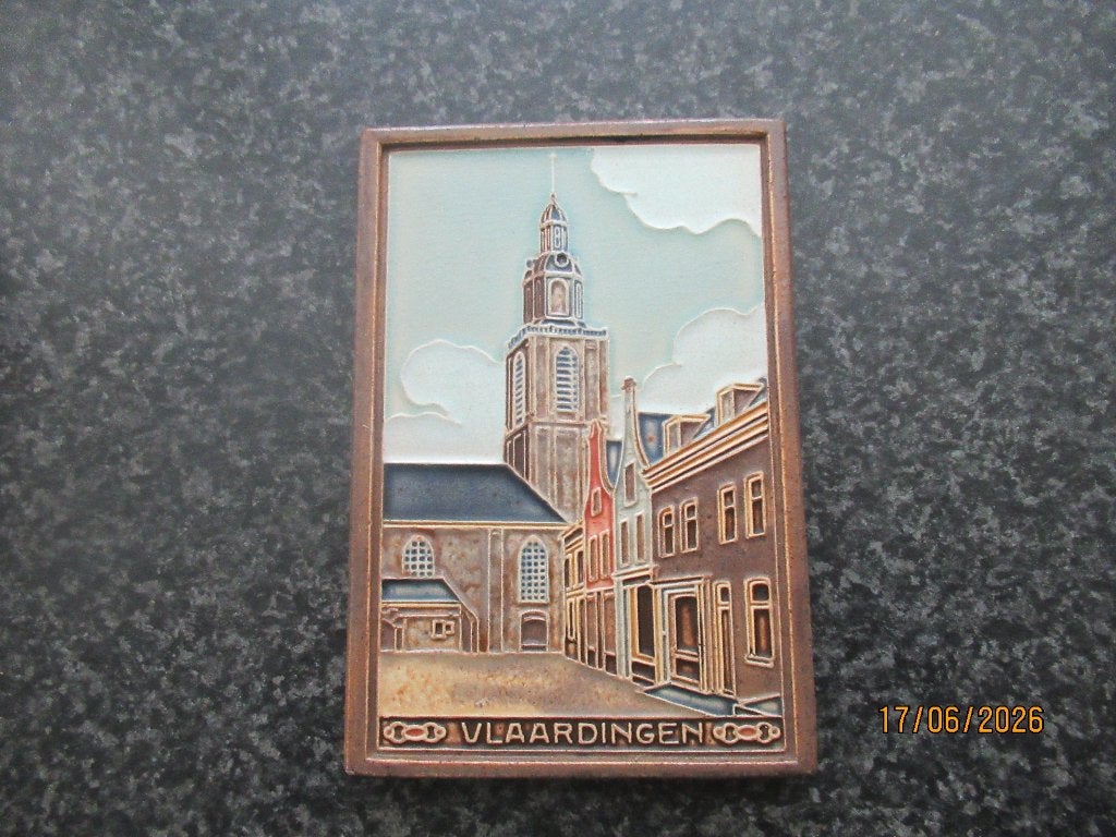 CLOISONNE TEGEL - GROTE KERK VLAARDINGEN- WESTRAVEN -ca1935, Antiek en Kunst, Ophalen of Verzenden