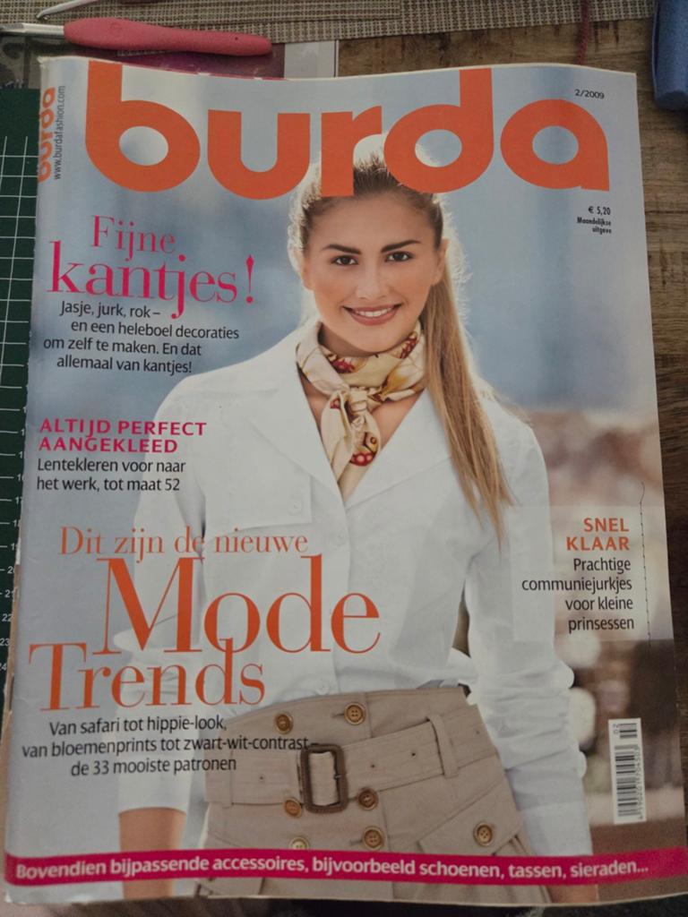 Burda Mode Tijdschrift 2/2009 - Compleet en Nieuwstaat, Ophalen of Verzenden, Nieuw