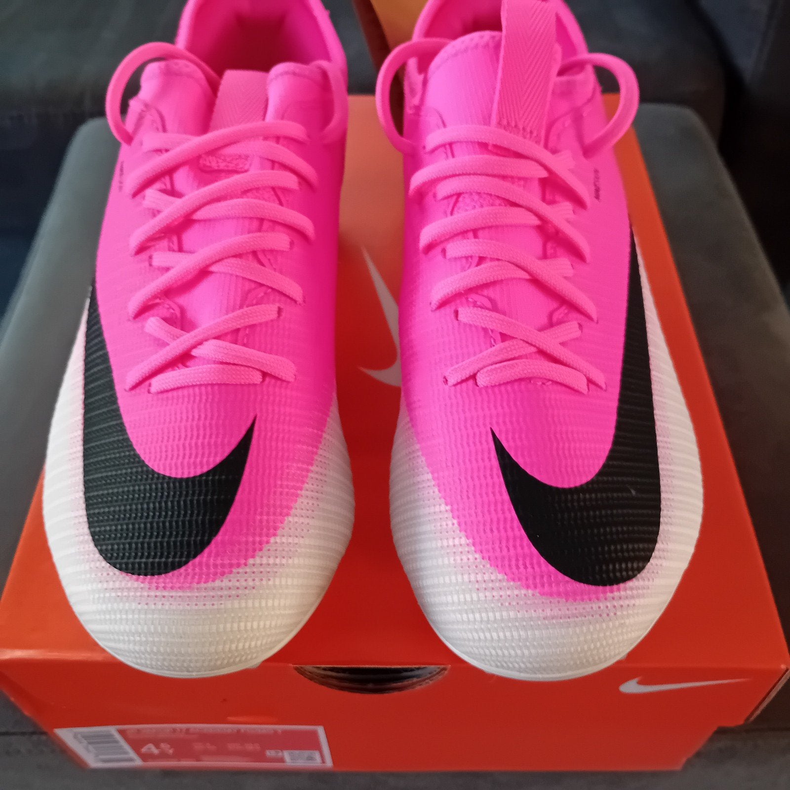 Voetbalschoenen Nike maat 36 en 36,5, Maat XS of kleiner, Schoenen, Nieuw, Ophalen of Verzenden