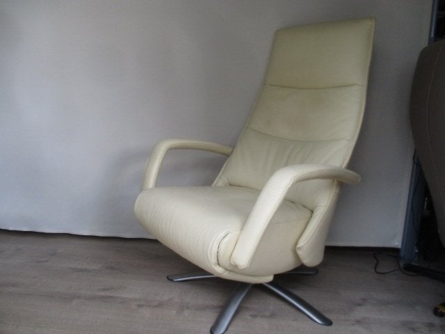 NIEUWSTAAT design relax fauteuil Twice 3 motoren accu leder, Ophalen of Verzenden, Zo goed als nieuw, Leer, 50 tot 75 cm