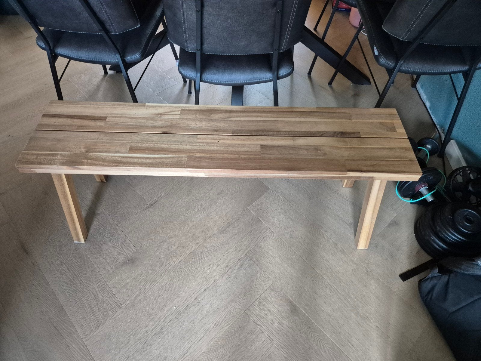 IKEA SKOGSTA bankje - Massief acaciahout, Huis en Inrichting, Ophalen, Zo goed als nieuw