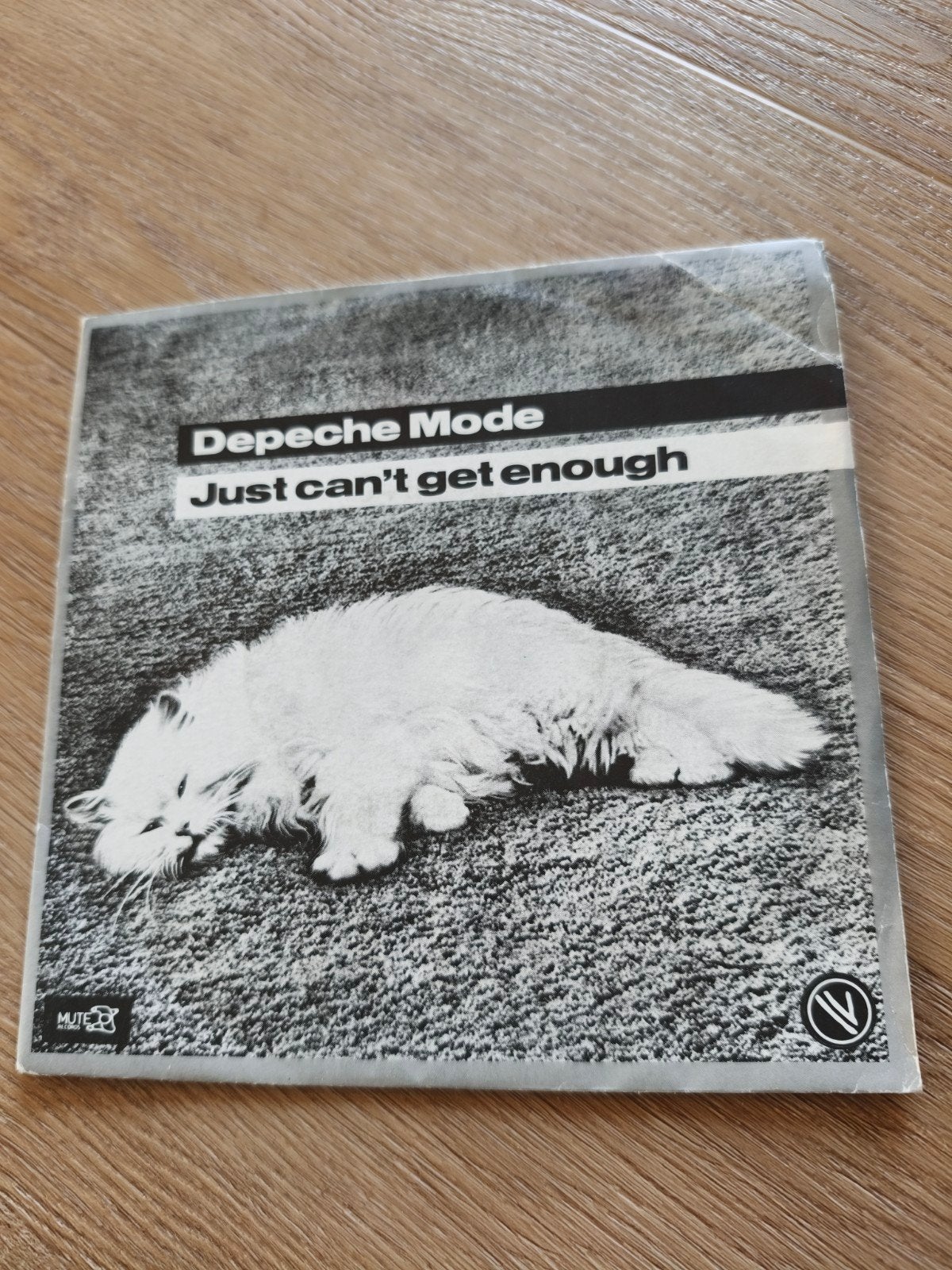 Depeche Mode - Just Can't Get Enough / Any Second Now (7" vi, Gebruikt, Originele persing, 7 inch, Ophalen of Verzenden