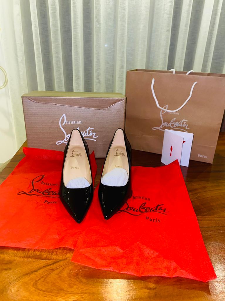 Christian Louboutin hakken, Kleding | Dames, Schoenen, Pumps, Verzenden, Zwart, Nieuw