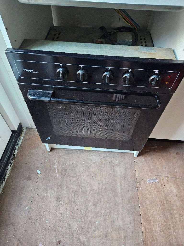 Gratis elektrise oven met kookplaat, Ophalen, Gebruikt, 4 kookzones, Energieklasse A of zuiniger