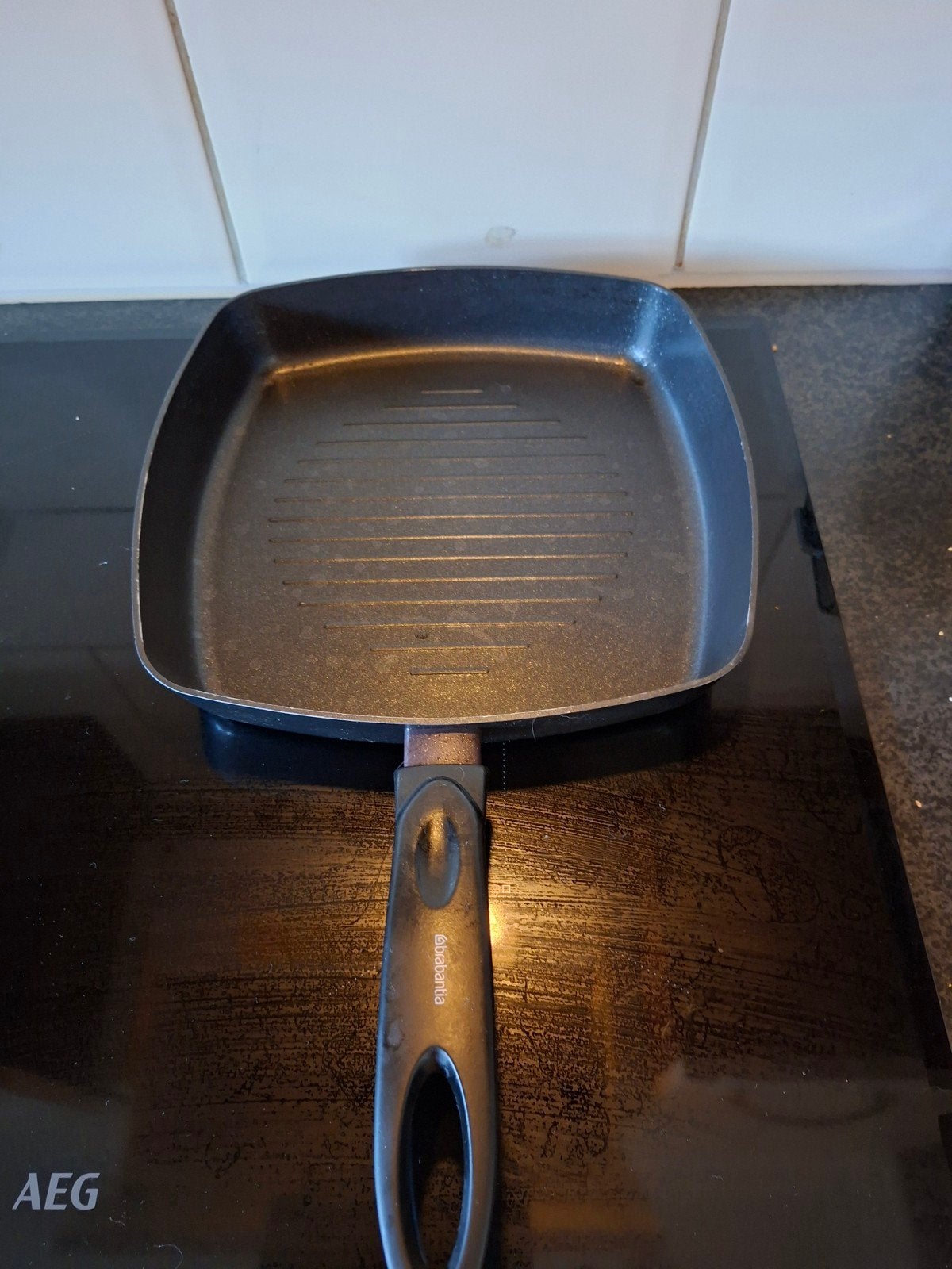 Brabantia Grillpan - Perfect voor een gezonde maaltijd, Koekenpan, Aluminium, Ophalen of Verzenden, Zo goed als nieuw