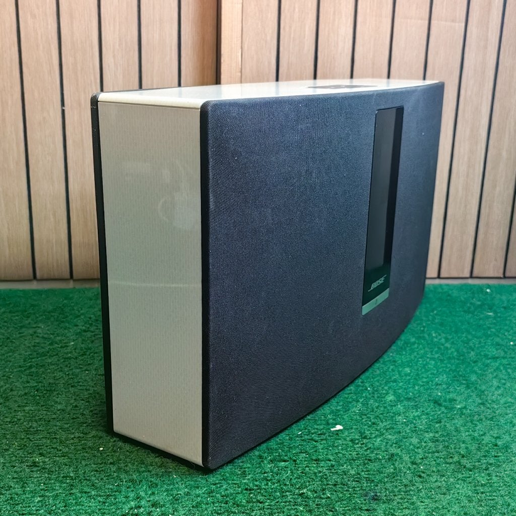 Bose Soundtouch 30 WiFi Speaker - In Nette Staat, Auto diversen, Autospeakers, Bose, Gebruikt, Support@bose.com, The Mountain
Framingham, MA 01701
USA