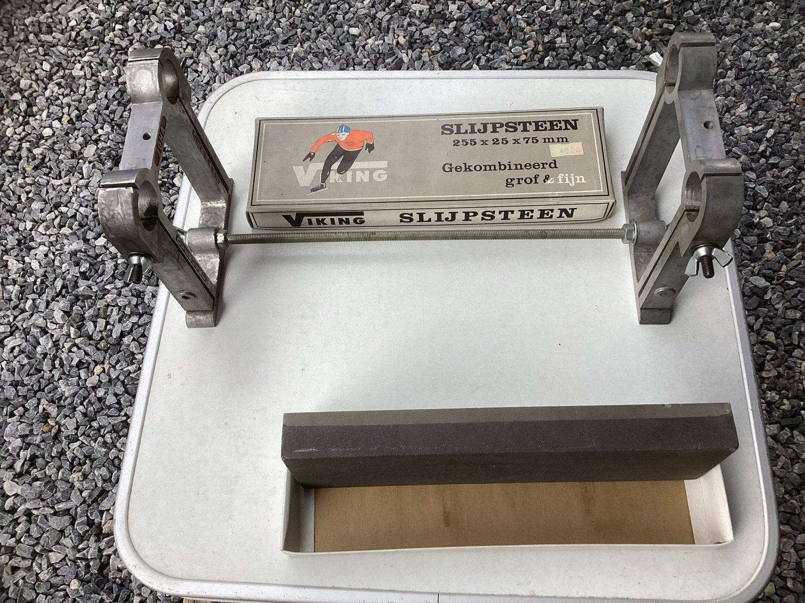 Schaatsenslijper met slijpsteen - Viking, Sport en Fitness, Schaatsen, Ophalen of Verzenden, Gebruikt, Overige typen, Viking