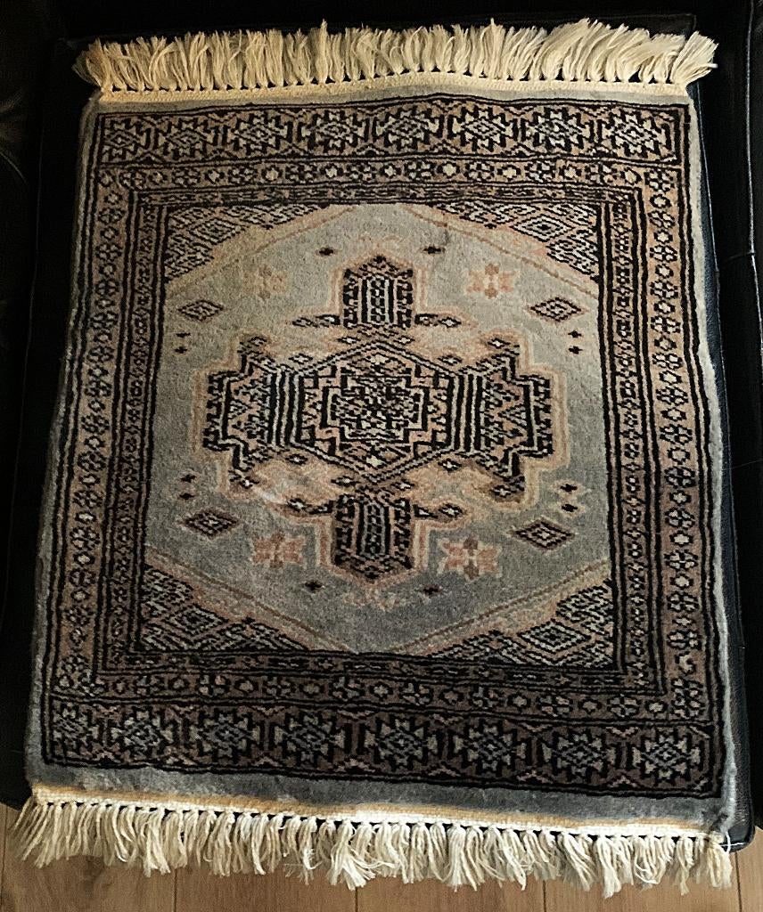 Perzisch wollen tapijtje / kleedje, Ophalen, Minder dan 50 cm, 50 tot 100 cm, Zo goed als nieuw