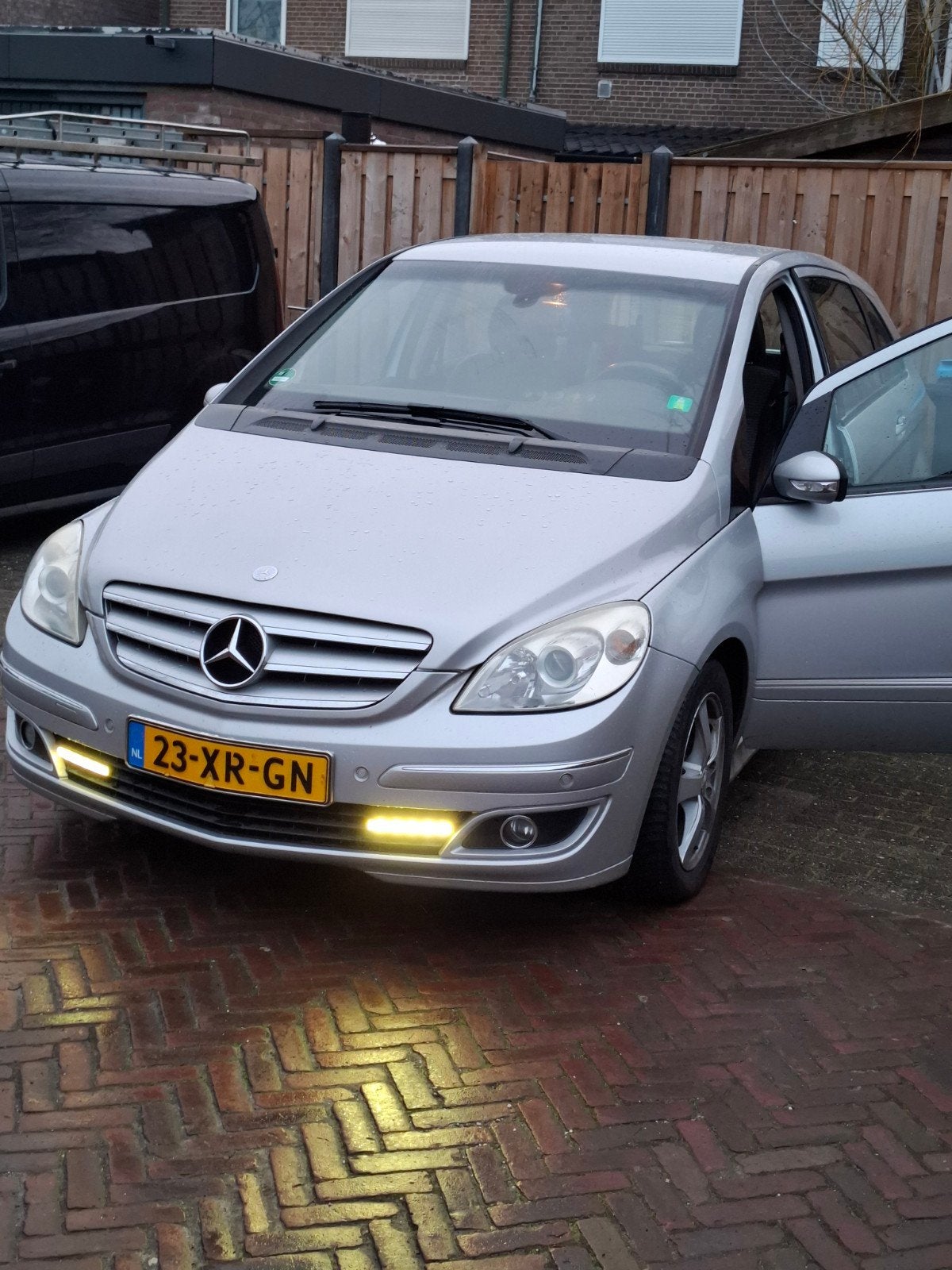 Mercedes-Benz B-Klasse 2.0 CDI B200 5DRS CVT 2006 Grijs, Auto's, 400 kg, Leder en Stof, Diesel, 140 €/maand