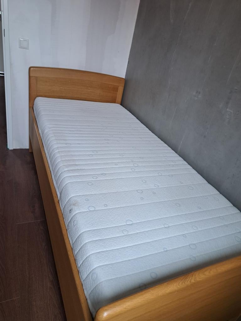 Senioren bed, Ophalen, 90 cm, Eenpersoons, Bruin