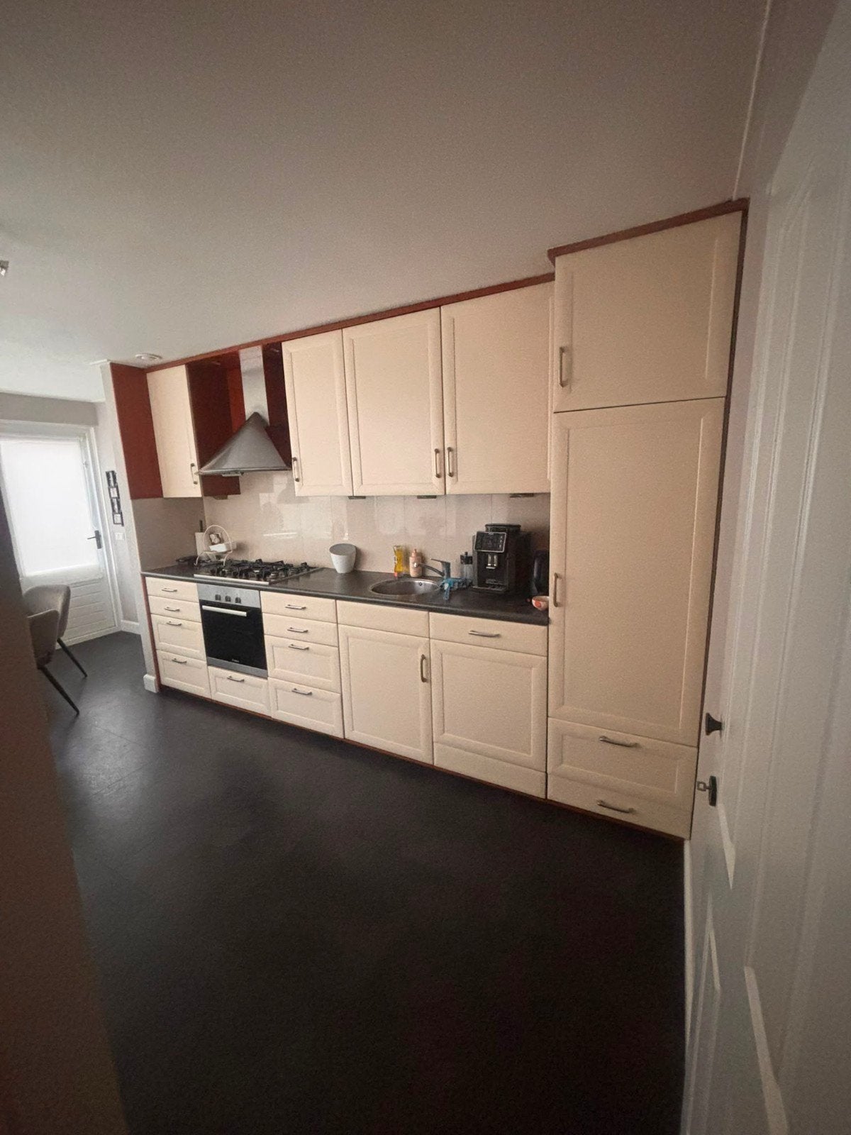Complete keuken met apparatuur - 3.41m breed, Ophalen, Gebruikt, Crème, Enkelwandige keuken
