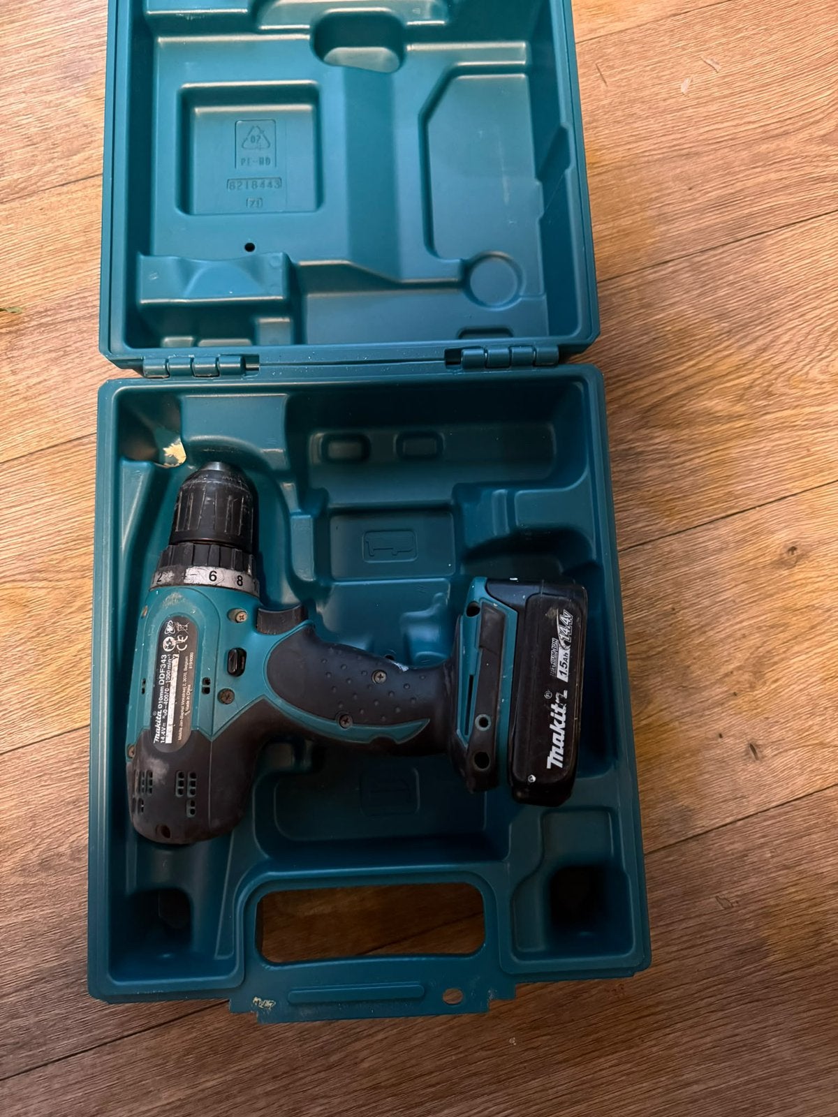 Makita accuboormachine, Ophalen, Zo goed als nieuw, Minder dan 400 watt, Boor- en Schroefmachine