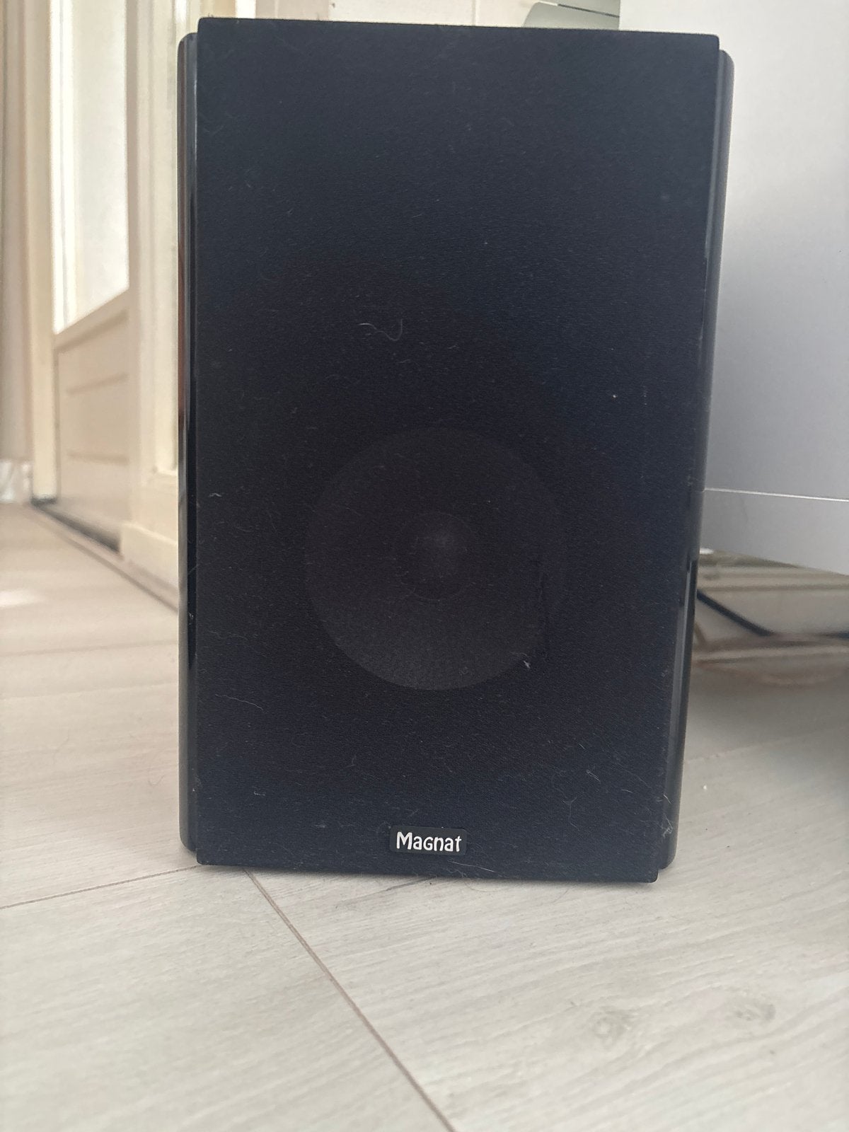 2 Magnat Luidsprekers- Compact en Krachtig Geluid, Ophalen, Gebruikt, Magnat, Basreflex