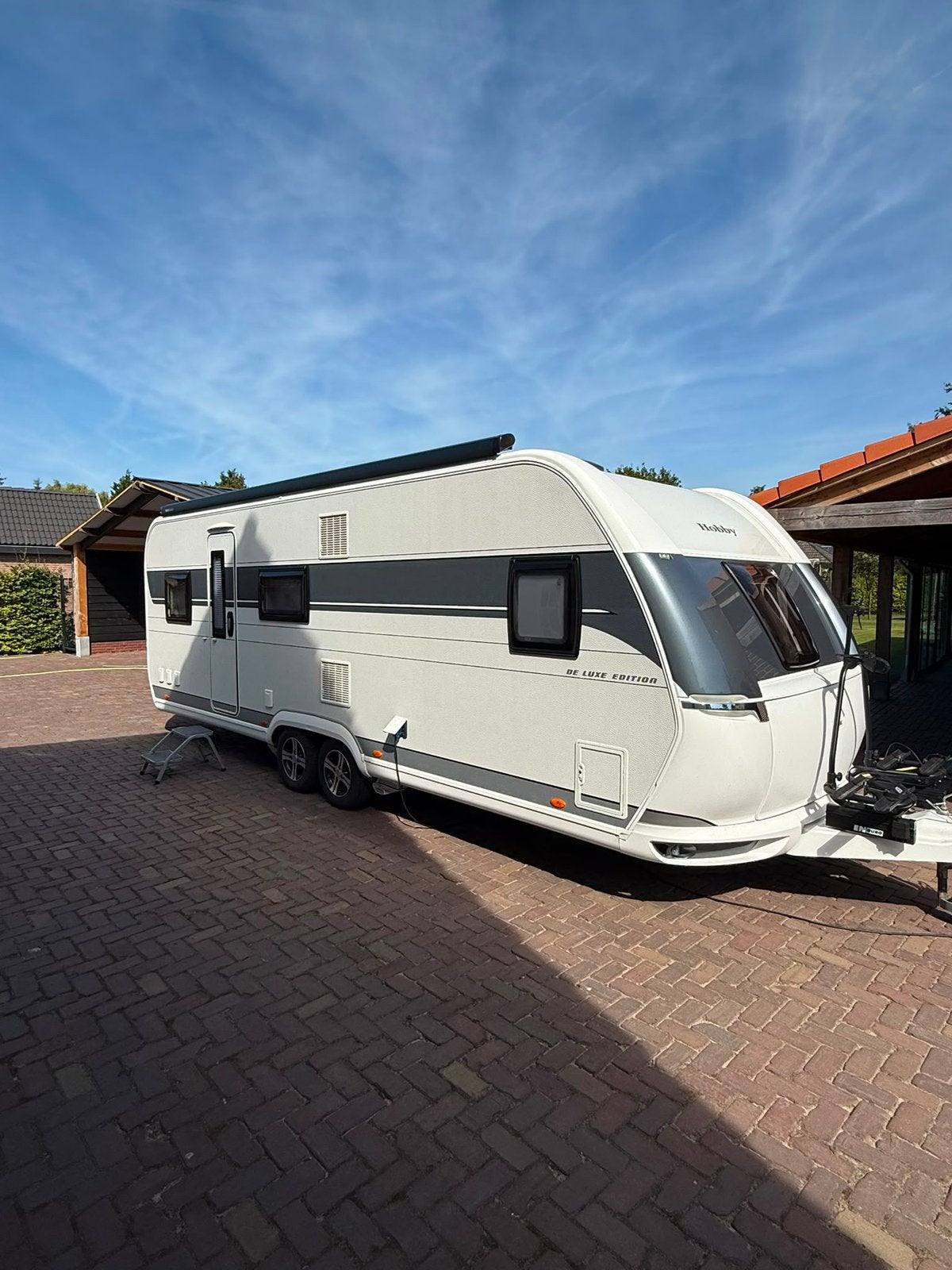 Hobby 650 KMFE de luxe edition black, Schokbreker, Hobby, Frans bed, Treinzit