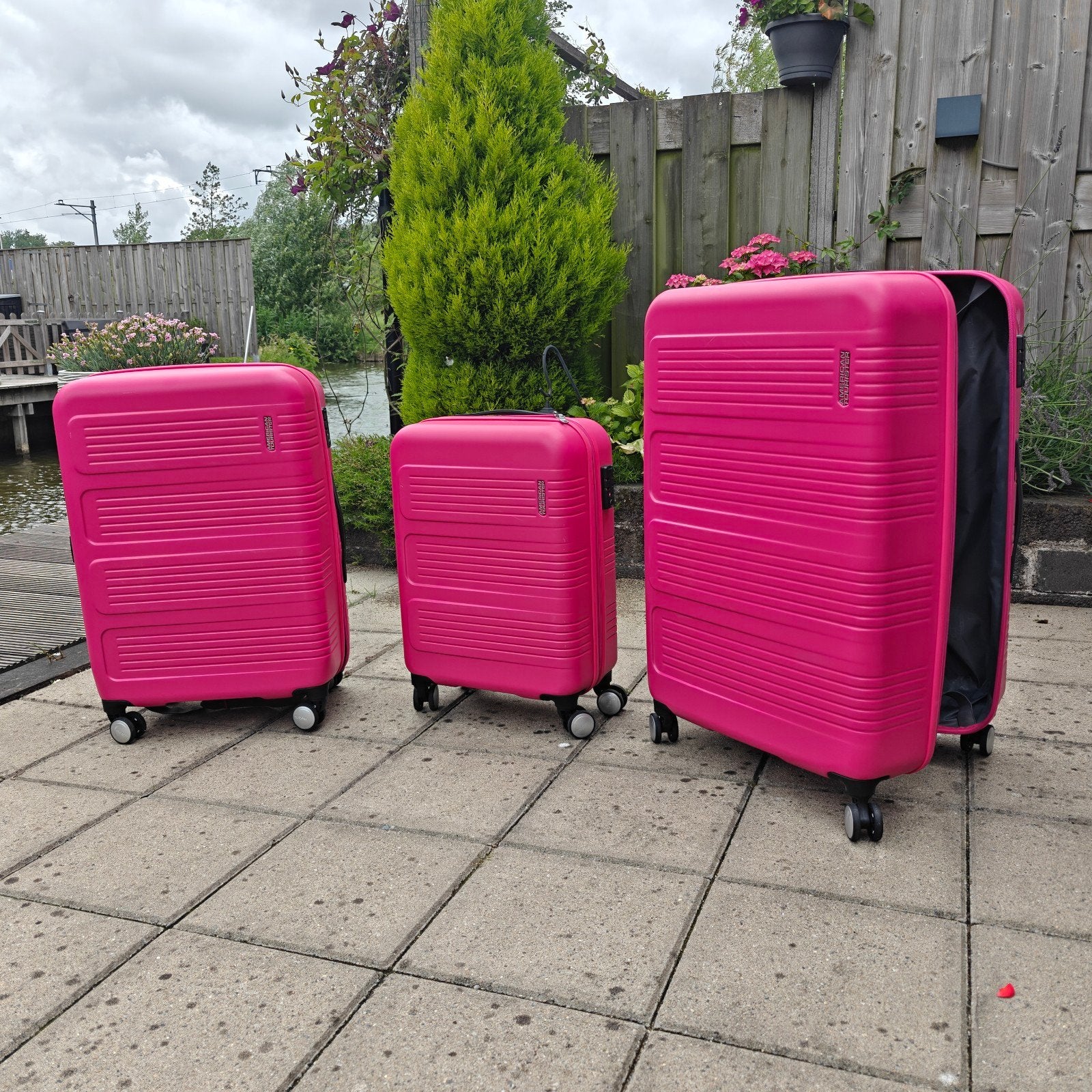 American Tourister kofferset 3-delig – NOOIT GEBRUIKT– roze, Hard kunststof, 45 tot 55 cm, Zo goed als nieuw, 70 cm of meer