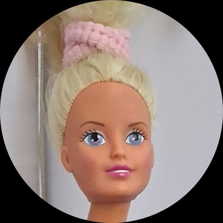 Vintage Barbiepop op schaatsen (4), Ophalen of Verzenden, Zo goed als nieuw, Pop