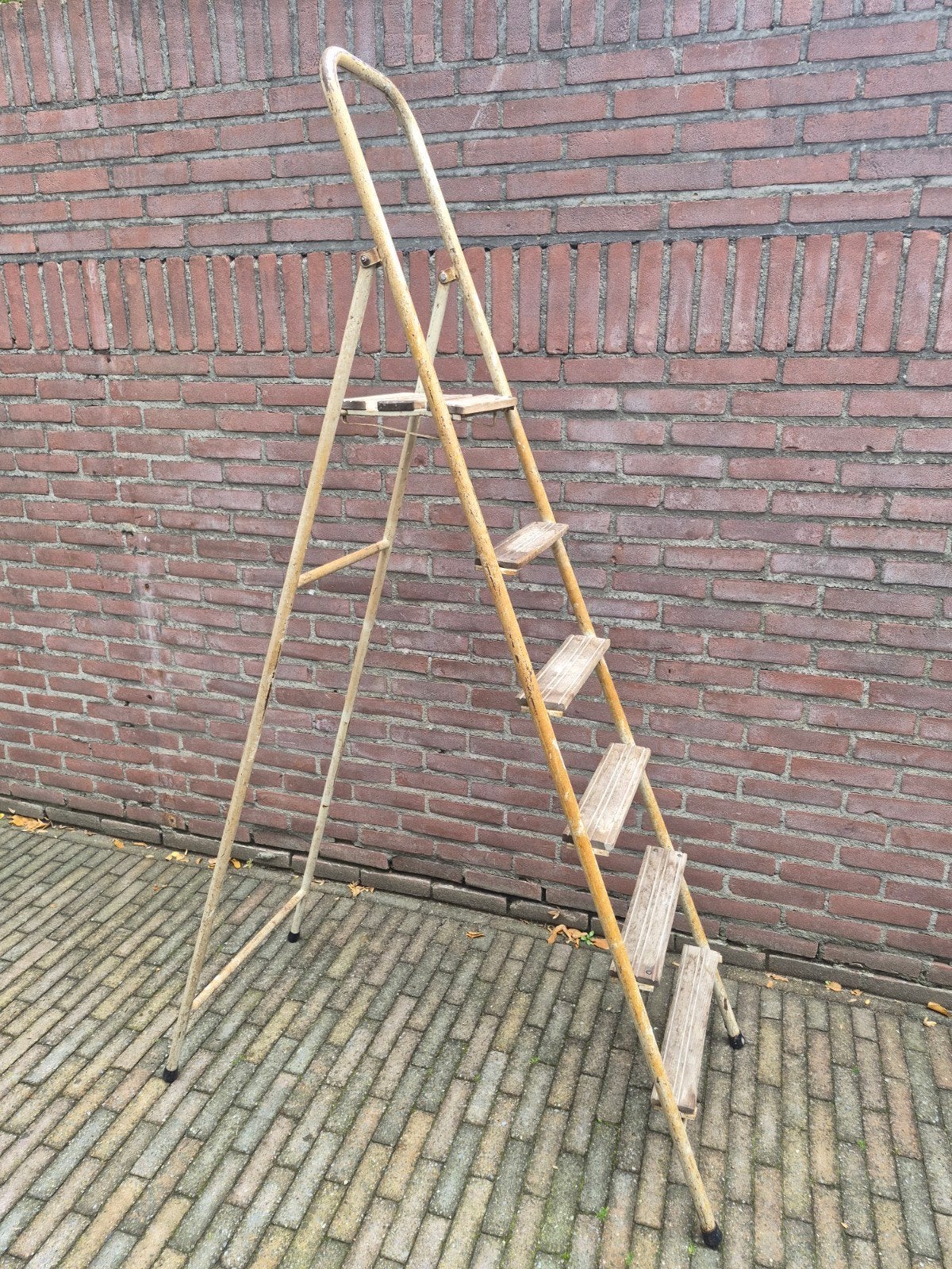 6 treden trap, Ophalen, Gebruikt, Trap, Minder dan 2 meter