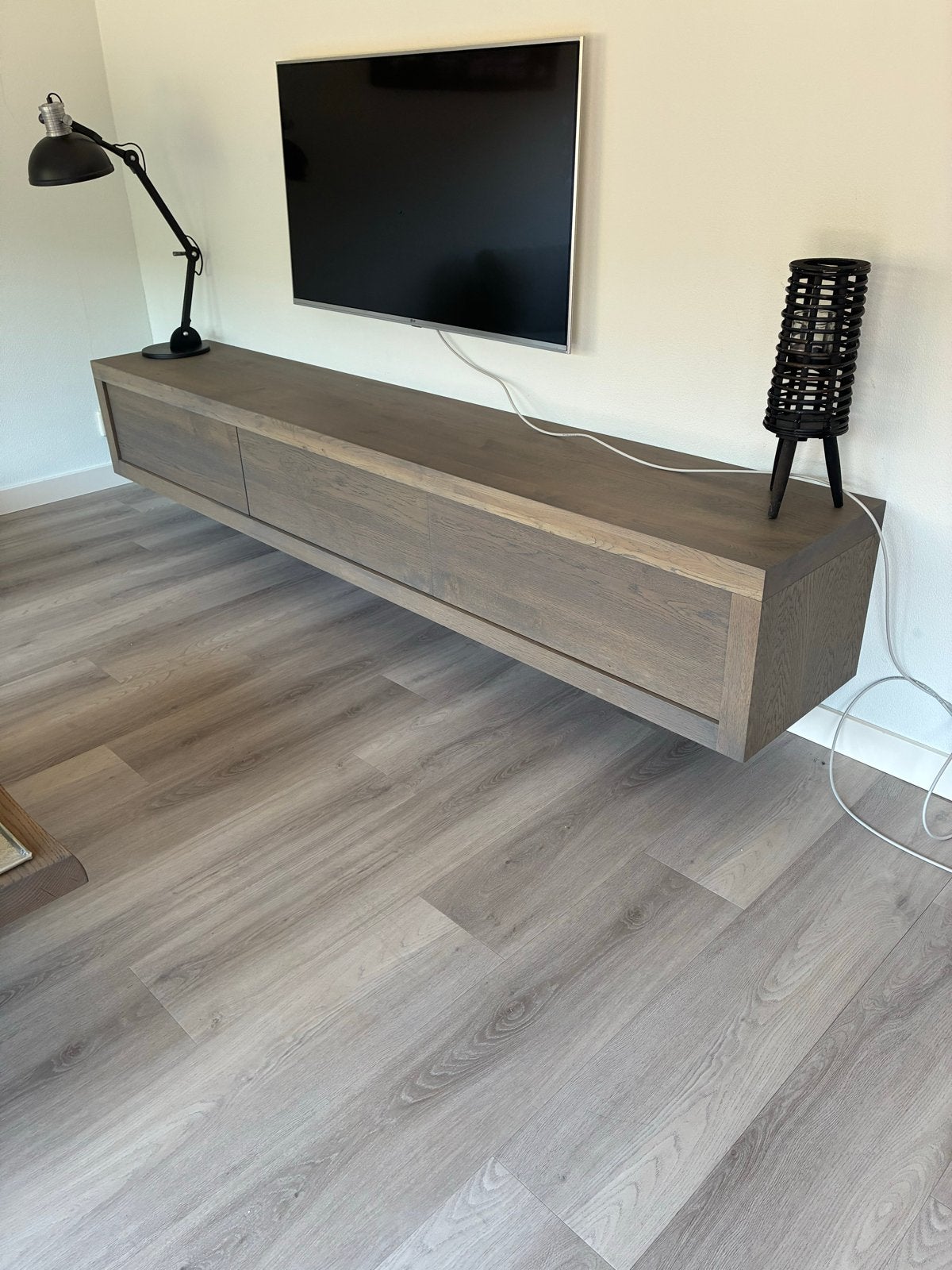 Strakke TV hangkast met 2 lades en 1 klep, mice gray, Huis en Inrichting, Ophalen, Zo goed als nieuw, 200 cm of meer, Minder dan 100 cm