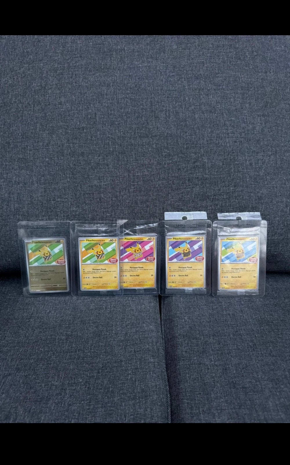 Pikachu Berkemeja Batik Pokémon Kaarten (5 stuks) sealed, Ophalen of Verzenden, Nieuw, Meerdere kaarten