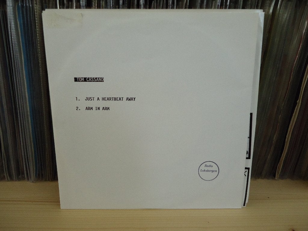 7" Single Tom Cassano - Just A Heartbeat Away / Arm In Arm, Gebruikt, 7 inch, Ophalen of Verzenden, Pop