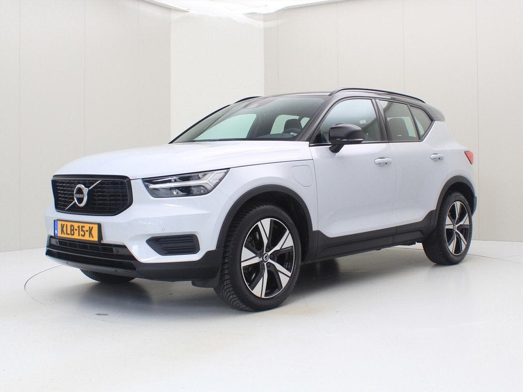 Volvo Xc40 T4 Twin Engine 211pk Geartronic R-Design [ LED+CA, Auto's, Volvo, Automaat, 1712 kg, Wit, Bedrijf