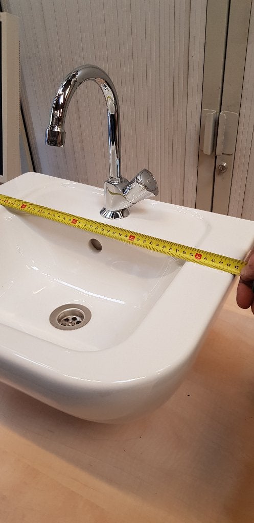 Wastafel met kraan Grohe. z.g.a.n., Ophalen, Gebruikt, Wastafel