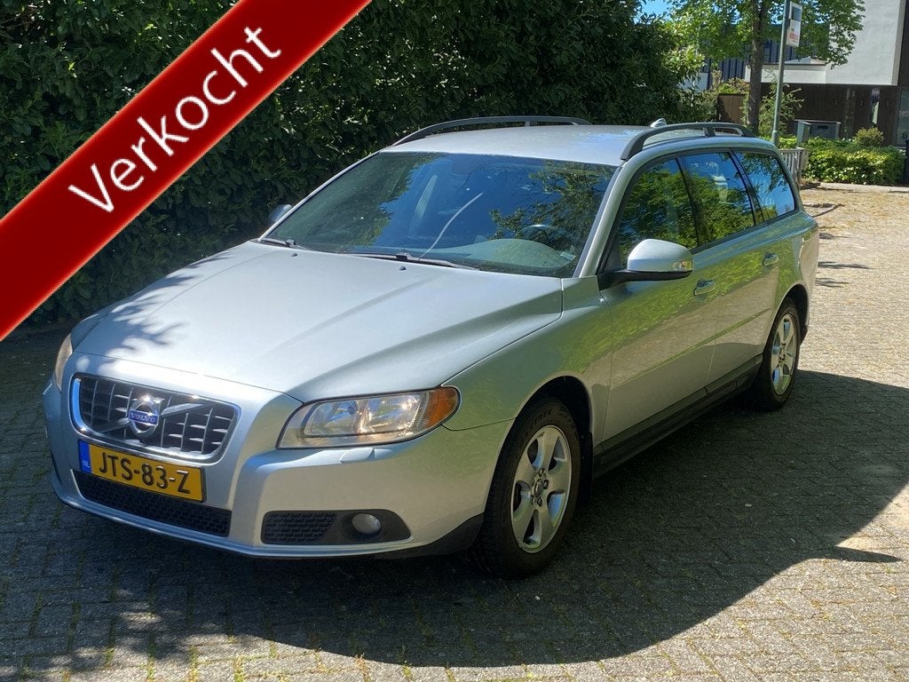 Volvo V70 2.5T Aut. (bj 2007, automaat), Auto's, Volvo, Zwart, 2521 cc, Euro 4, 750 kg