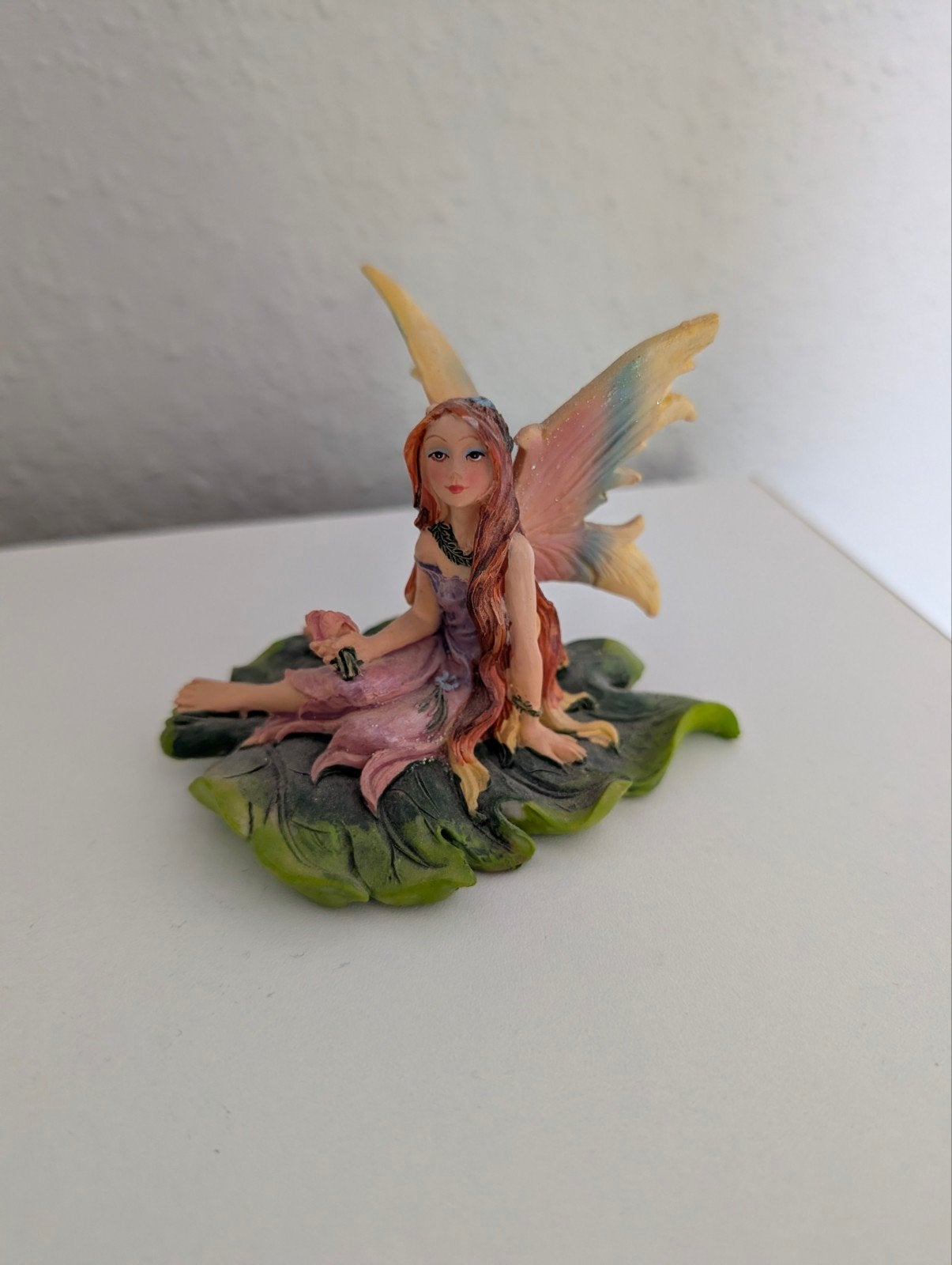 Betoverend Elfje op Blad - Decoratief Beeldje, Ophalen of Verzenden, Zo goed als nieuw