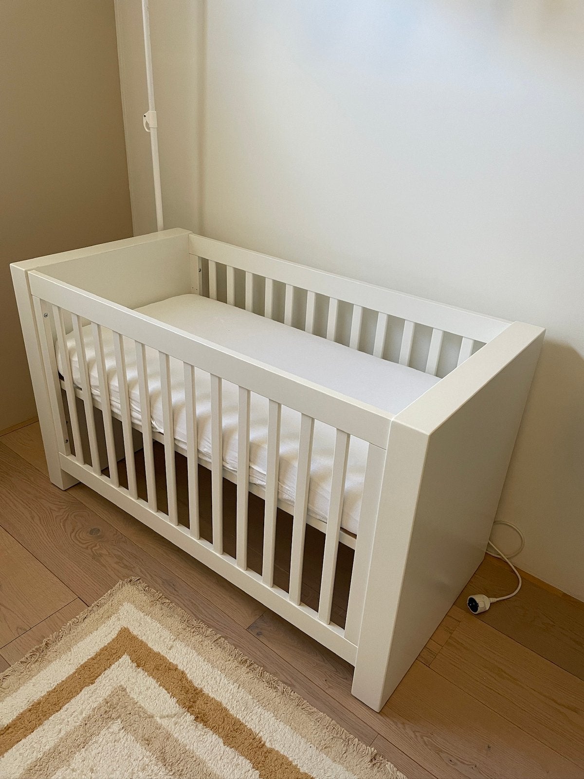 Kidsmill ledikant, Ophalen, Zo goed als nieuw, Minder dan 140 cm, Matras