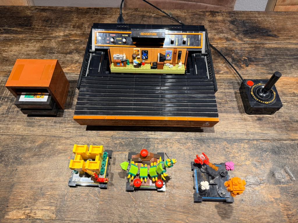 Lego 10306 - Creator: Atari 2600 Video Computer System, Lego, Ophalen of Verzenden, Zo goed als nieuw, Compleet