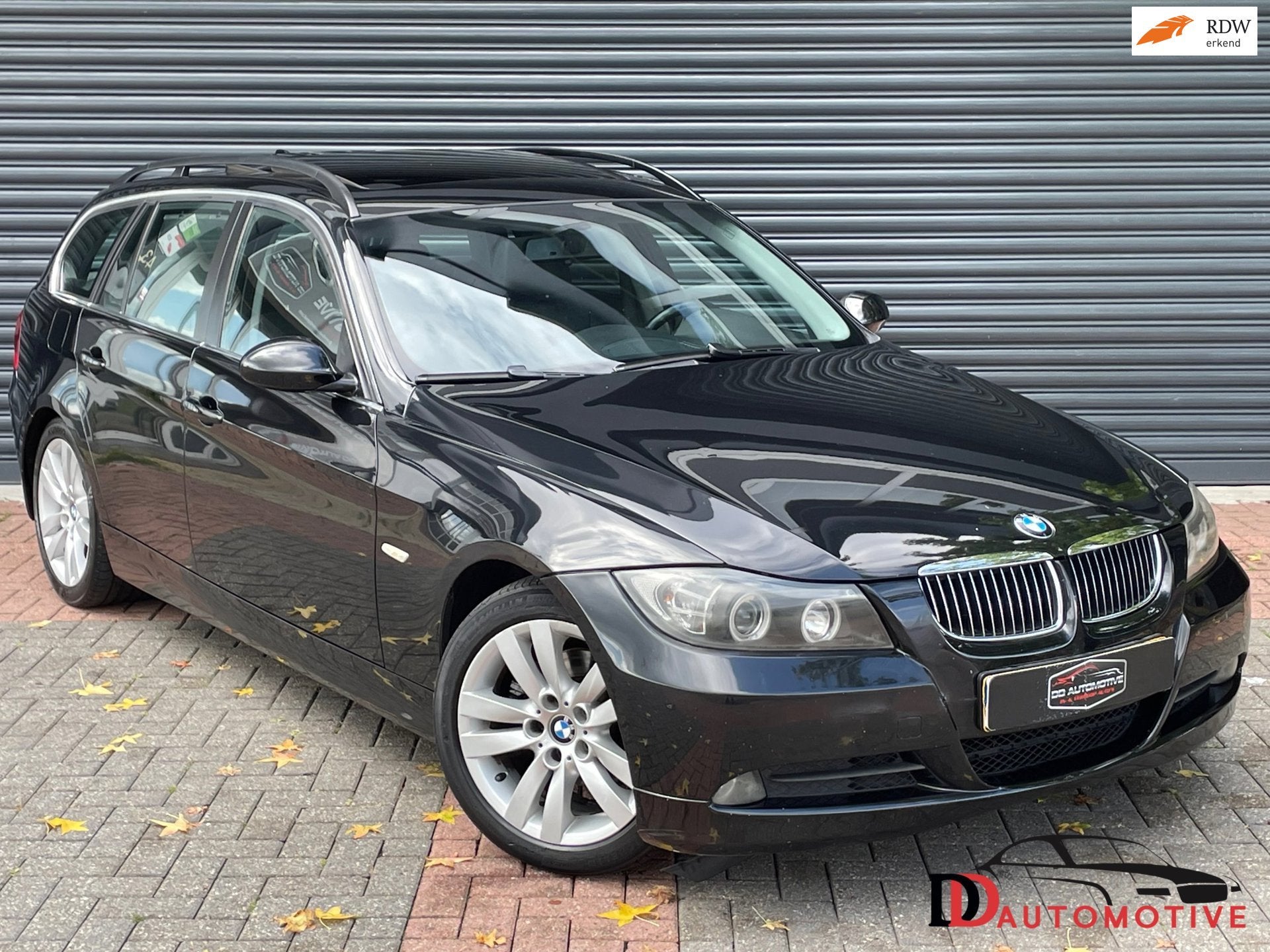 BMW 3-serie Touring 325i Automaat | Pano | Leder | Navi | Tr, Auto's, Automaat, Gebruikt, Zwart, 2497 cc