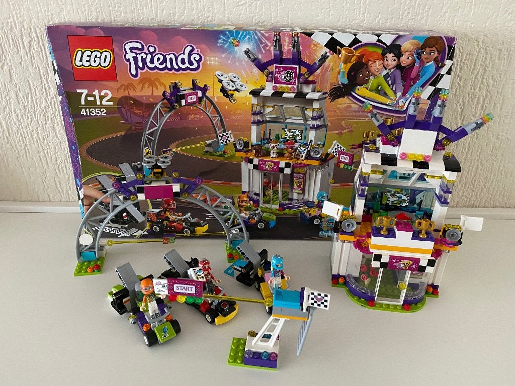 Lego Friends 41352  met doos. Grote Kart Race, Lego, Friends, Ophalen of Verzenden, Zo goed als nieuw