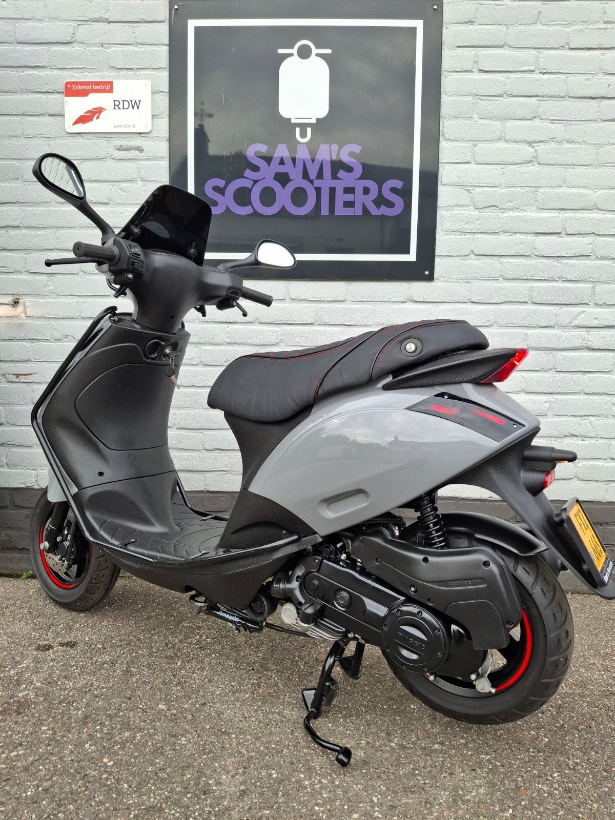 Piaggio Zip - 2021 - 2224KM - 6MND GARANTIE, Ophalen