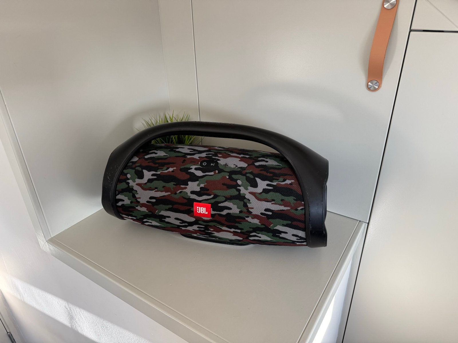 JBL Boombox bluetooth speaker (nieuwe accu), 150 watt of meer, JBL, Refurbished, Ophalen of Verzenden