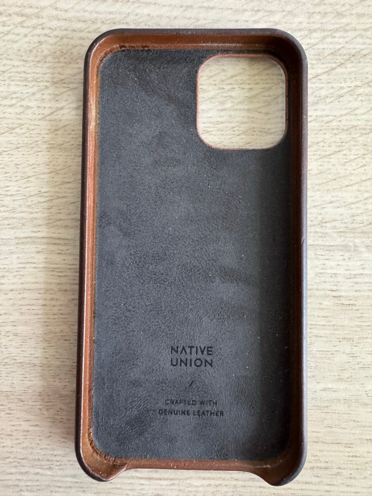 Foto 6 van Native Union Clic Card Leren Hoesje iPhone 12/12 Pro