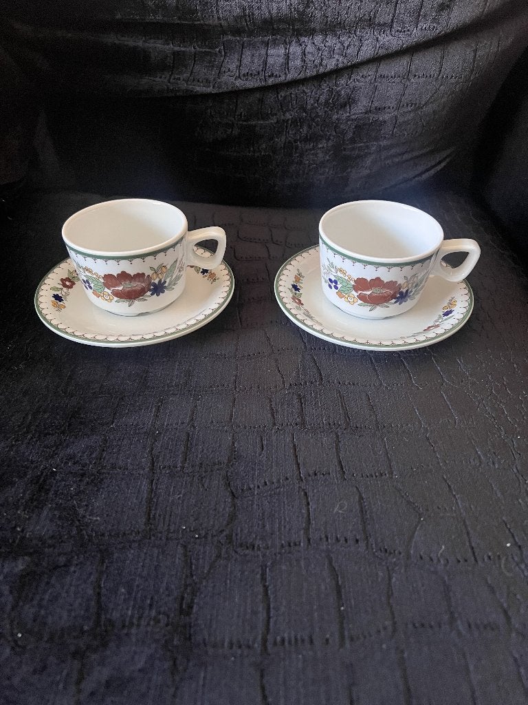 2 Schönwald Germany kop en schotels samen € 6,50, Ophalen of Verzenden, Zo goed als nieuw, Porselein, Kop en/of schotel