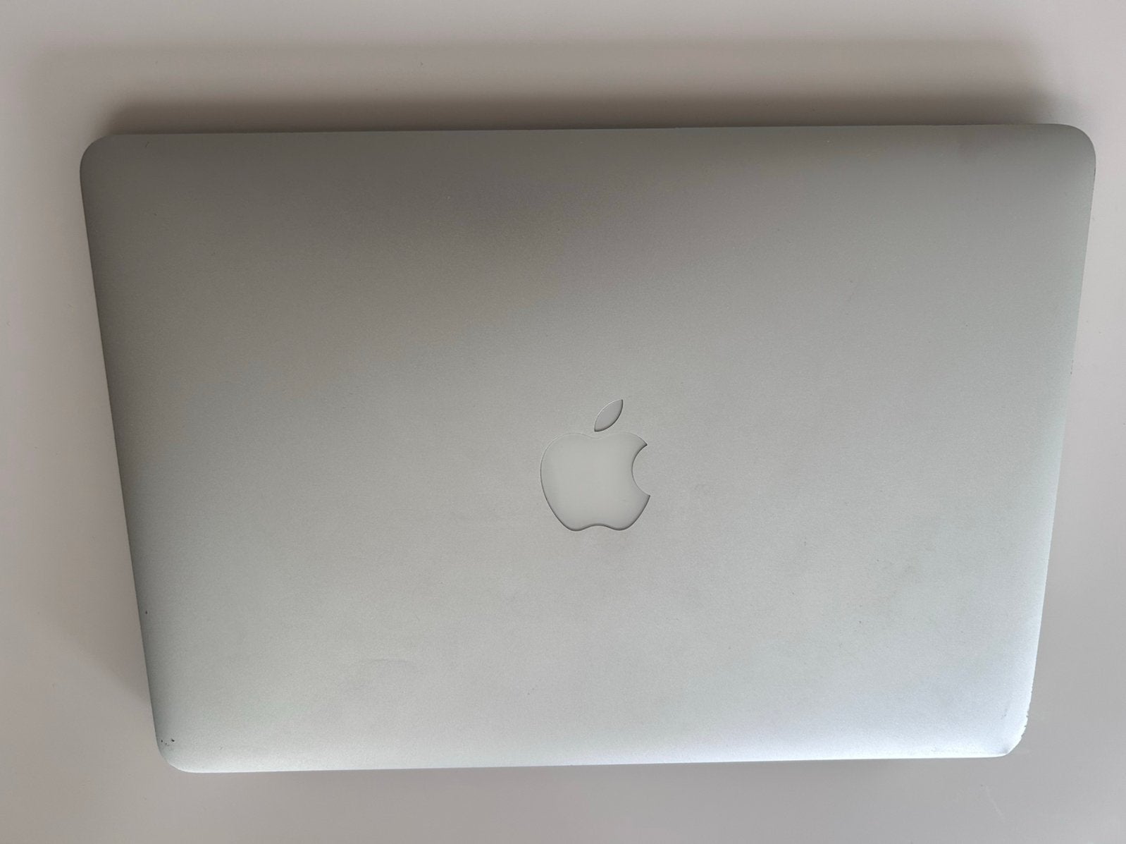 Foto 2 van MacBook Air 13 inch, 2013, model A1466, defecte SSD