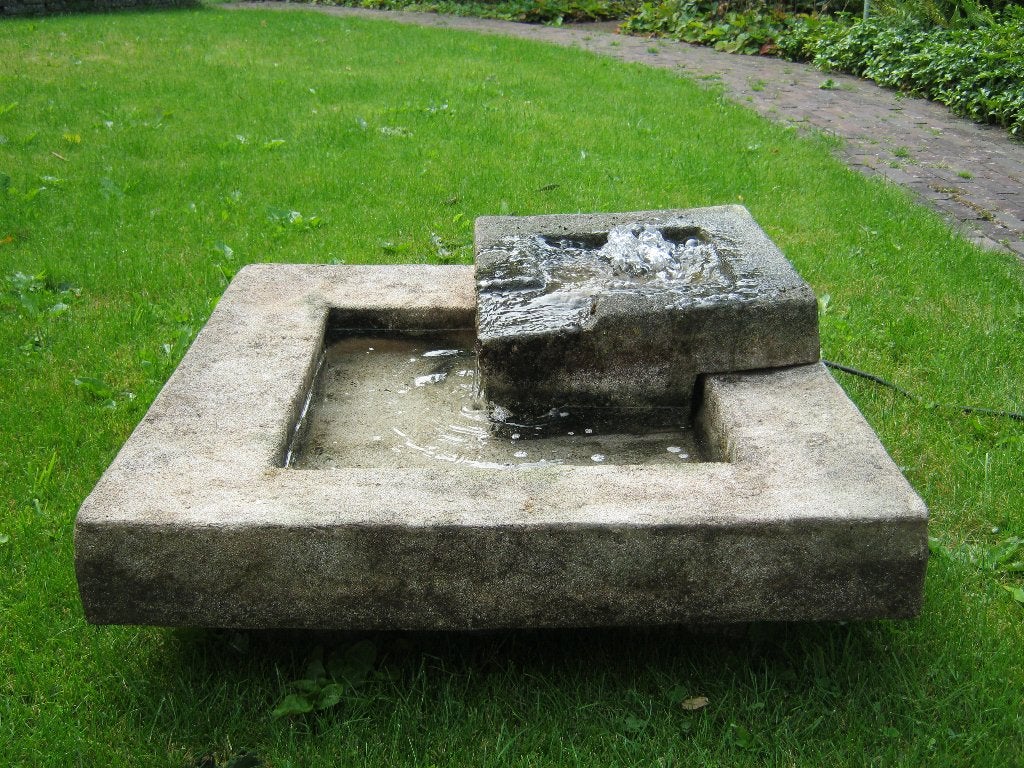Polystone waterornament met bijna nieuwe pomp 66 x 64 cm, Tuin en Terras, Waterpartijen en Fonteinen, Ophalen, Zo goed als nieuw