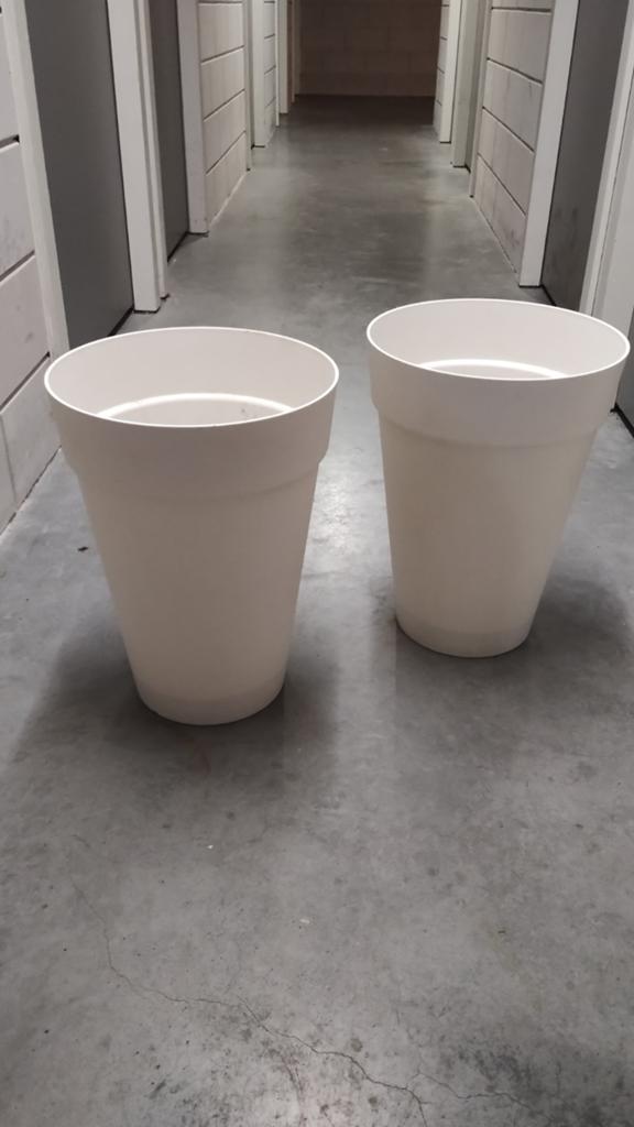 ELHO bloempotten buiten wit (2 voor 15 euro), Ophalen, Rond, Kunststof, 40 tot 70 cm