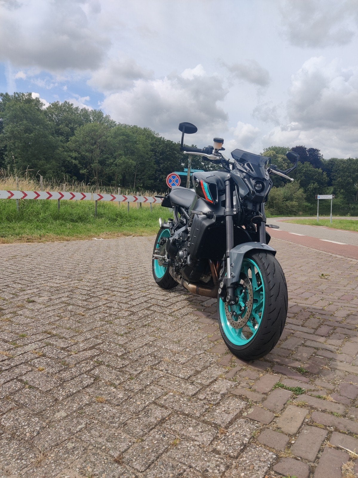 Yamaha MT-09 Naked Bike - Zo goed als nieuw!, Motoren, ABS, Motorrijbewijs A, Gebruikt, 3 cilinders