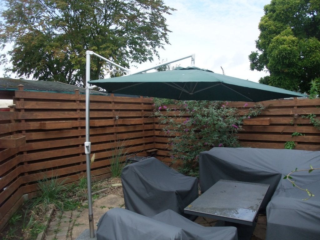 Foto 3 van Zweefparasol