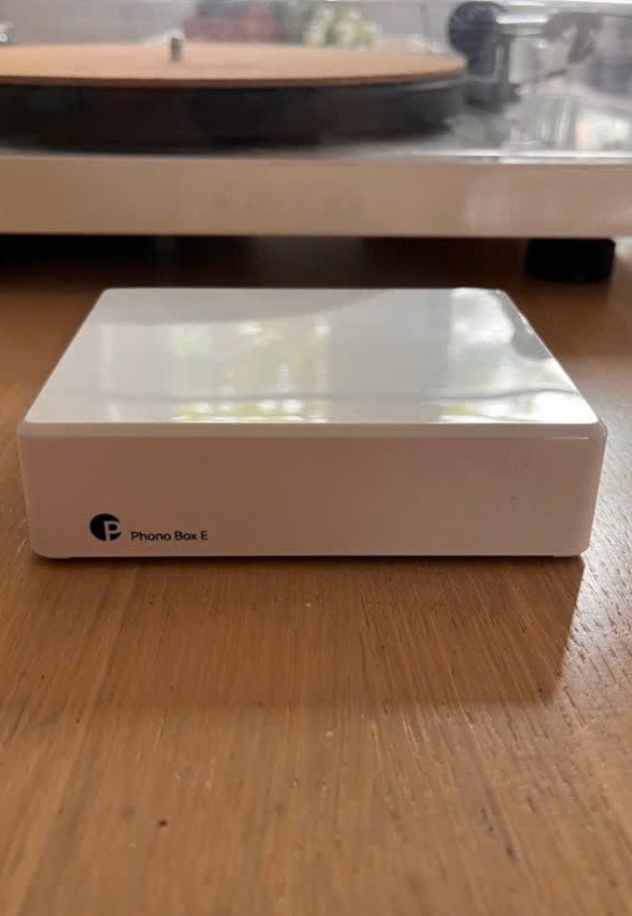 Project Phono Box E incl adapter en rca-kabels, Overige merken, Ophalen of Verzenden, Zo goed als nieuw, Minder dan 60 watt